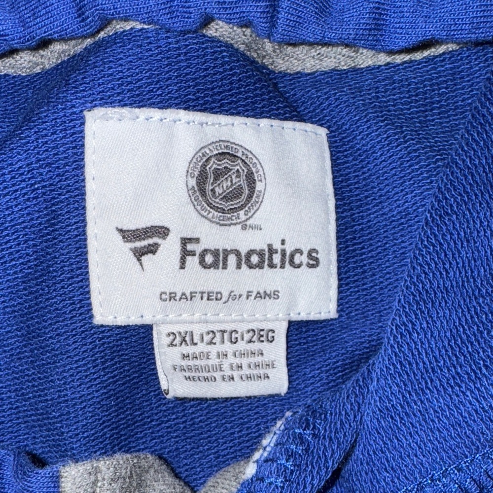 Fanatics‎ Blue and Gray Toronto Maple Leafs Men's Hoodie NWOT - Picture 2 of 4